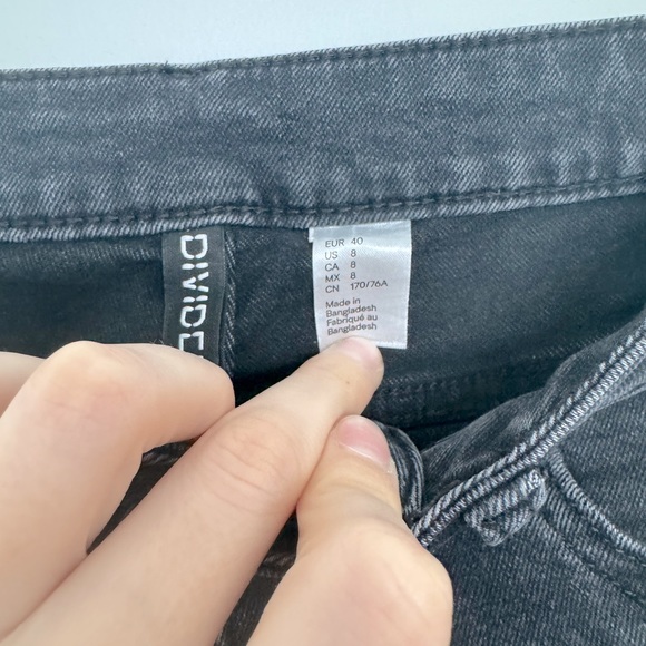 H&M bootcut black denim jeans - Picture 2 of 2